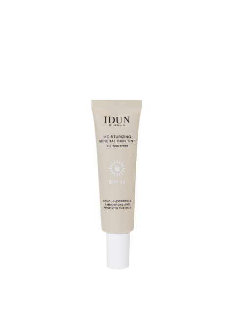 BB krema IDUN Minerals svetla Gamla Stan spf30