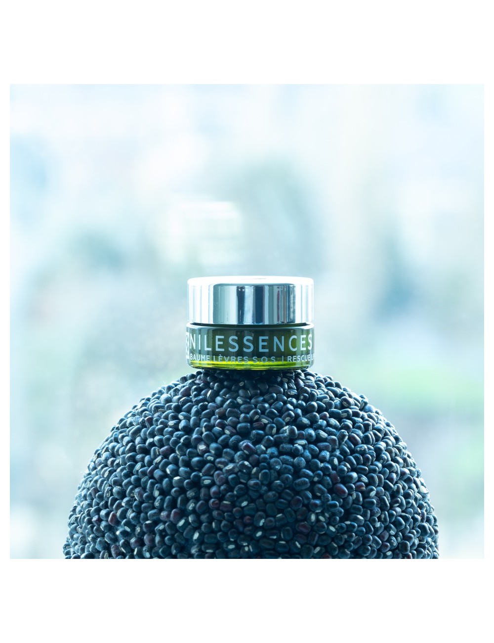 Nilessences balm za suhe in poškodovane in razpokane ustnice s krokodiljim oljem